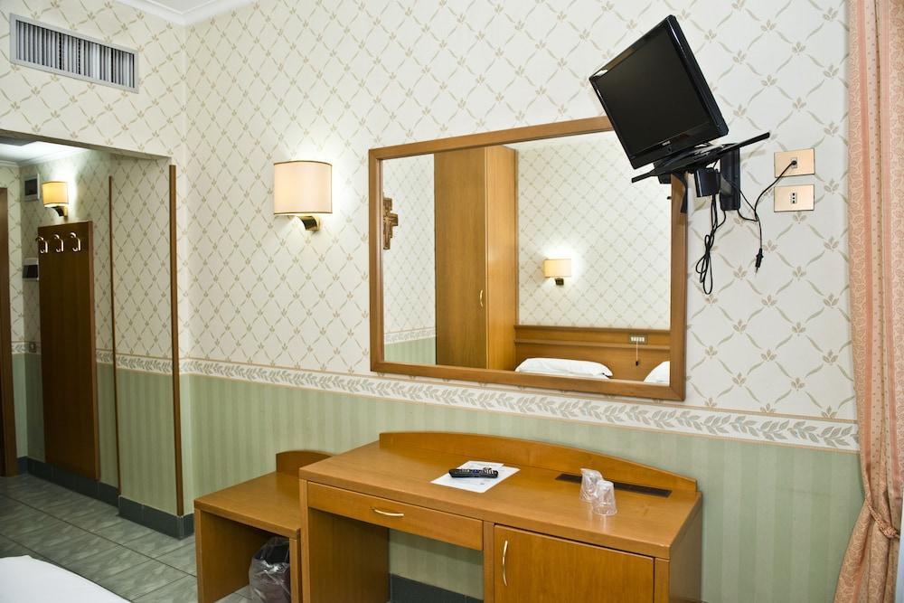 Hotell Kolping Casa Domitilla 3*