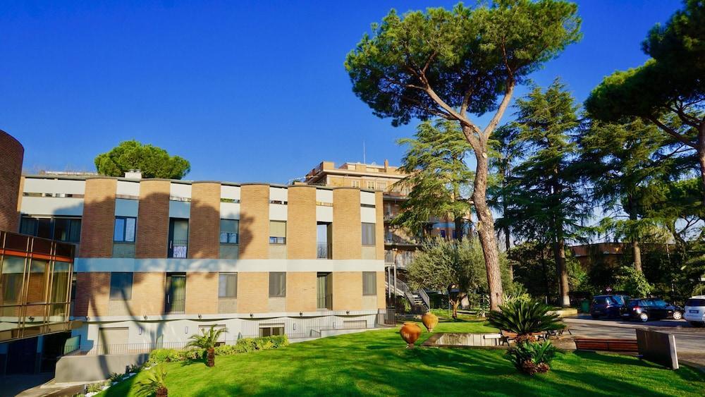 Hotel Kolping Casa Domitilla Rome